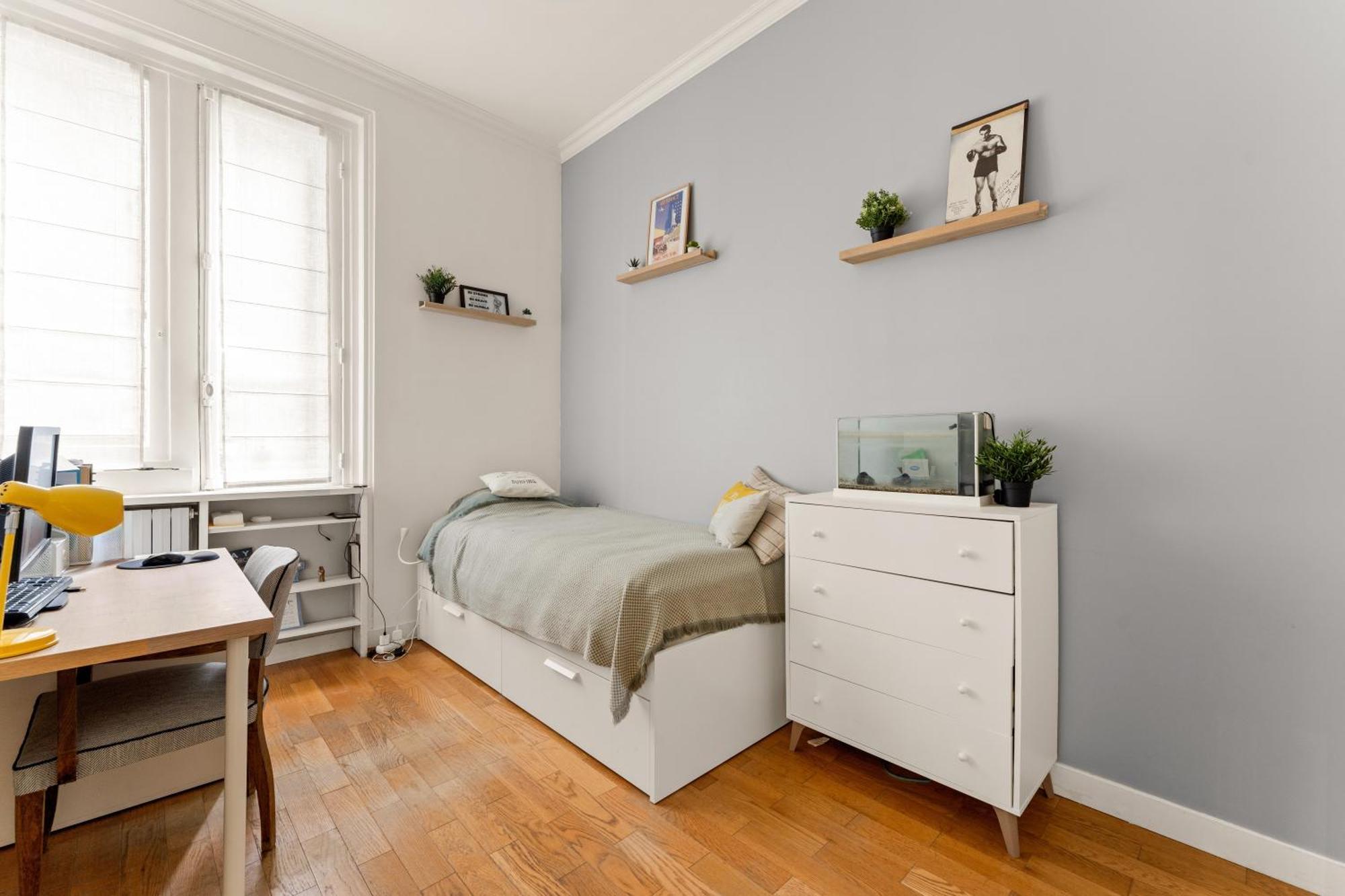 Ecole Militaire Apartment *